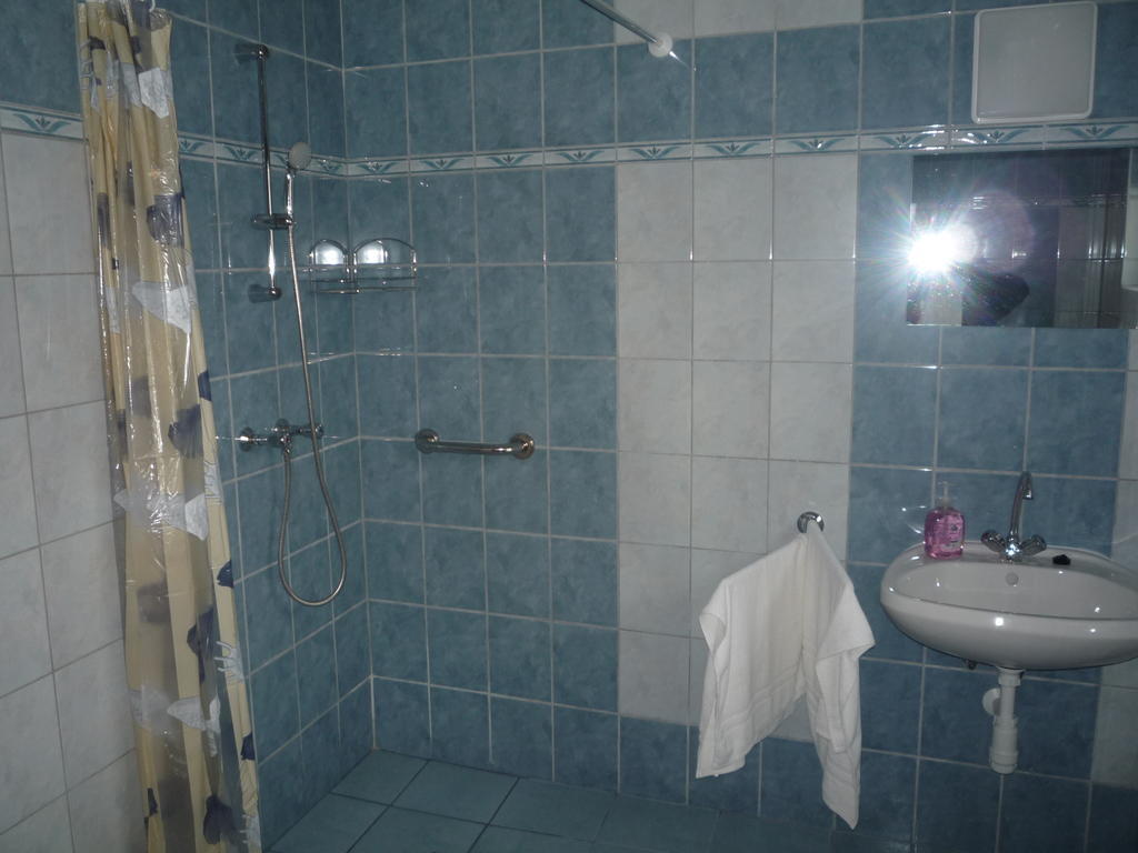 Hotel Aba Vezér Panzió és Étterem Abaújszántó Habitación foto